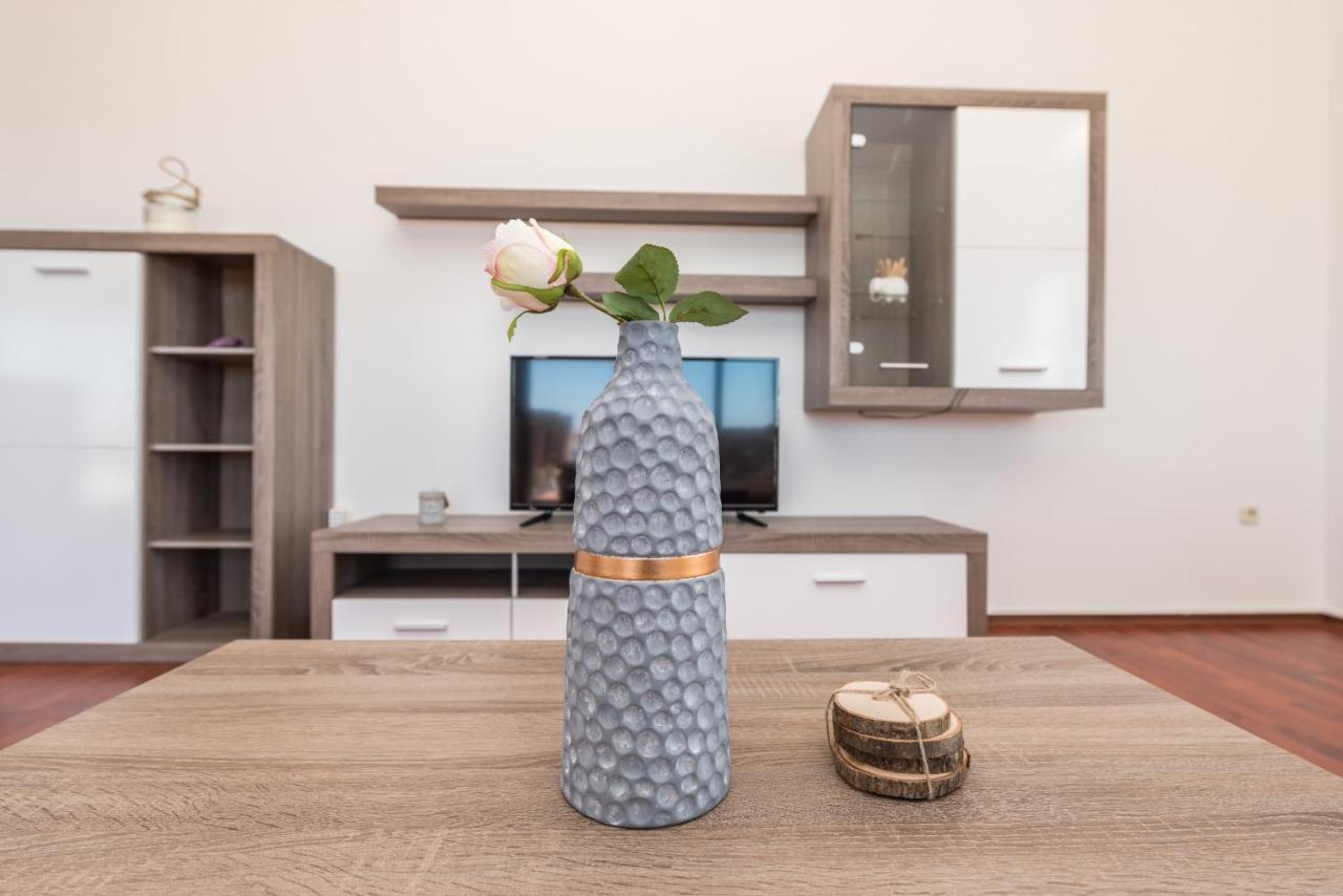 זאטון Apartment Astoria מראה חיצוני תמונה