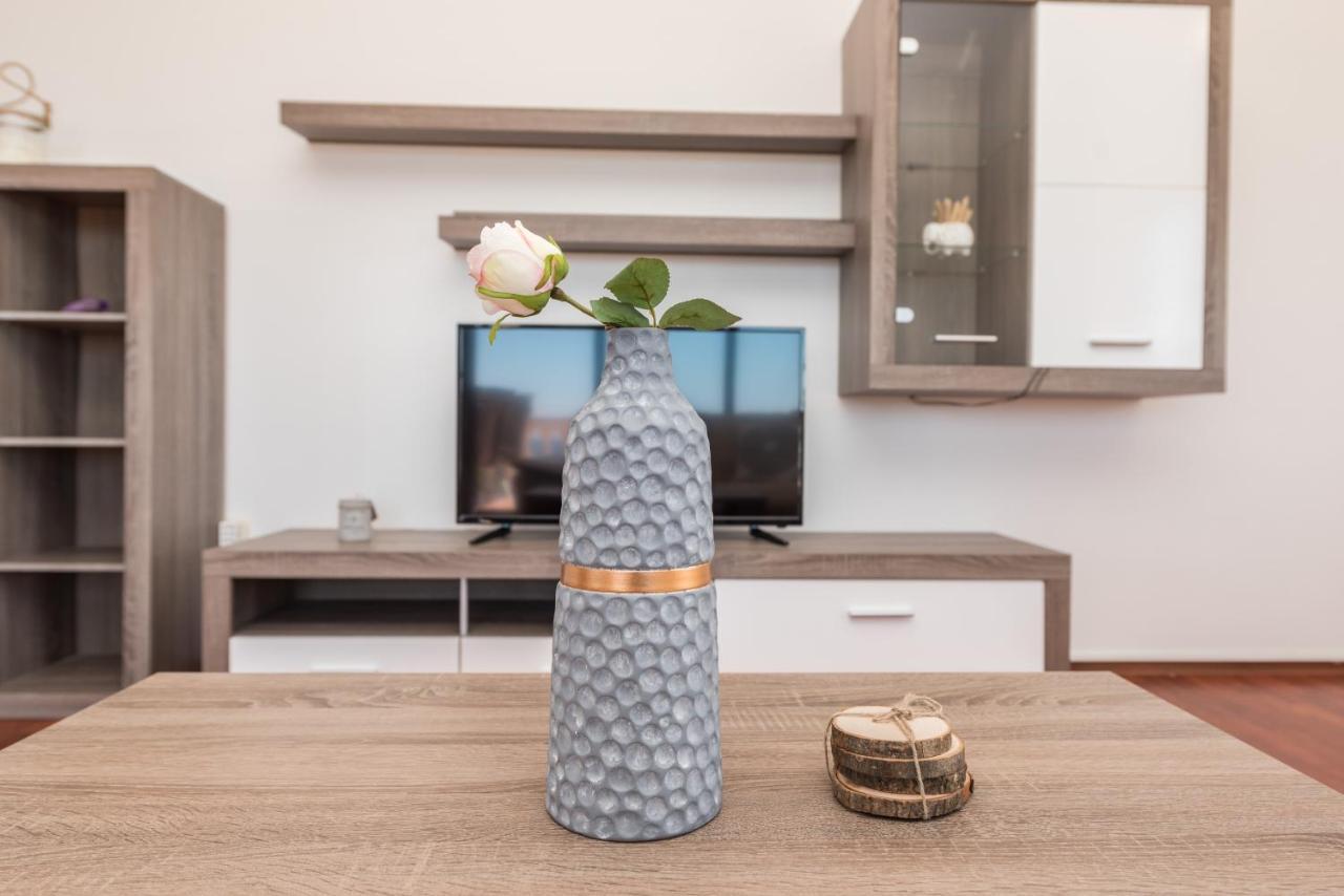 זאטון Apartment Astoria מראה חיצוני תמונה