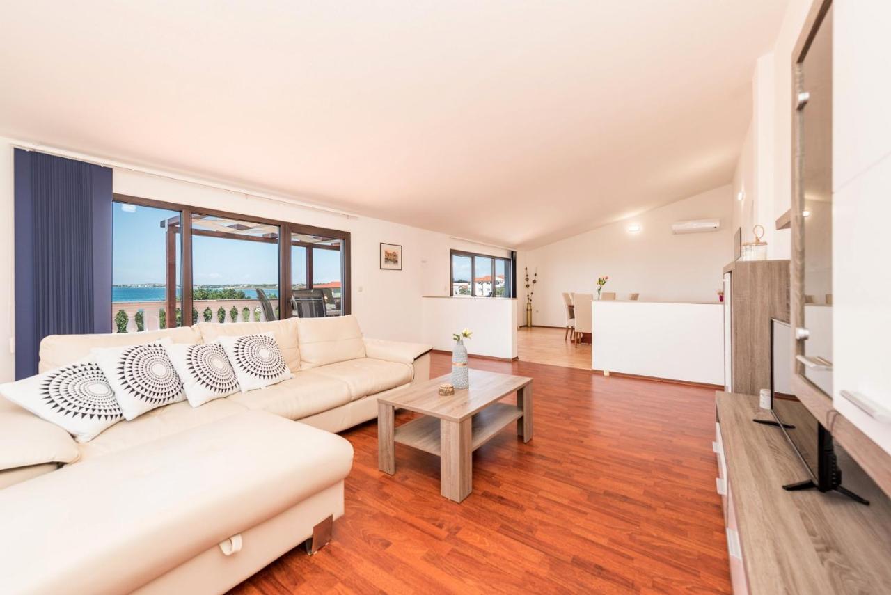 זאטון Apartment Astoria מראה חיצוני תמונה