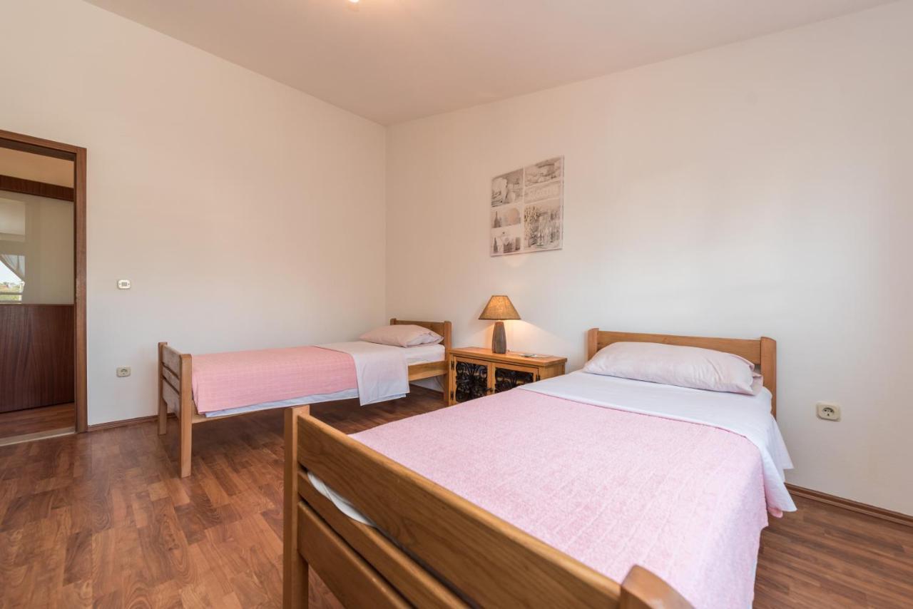 זאטון Apartment Astoria מראה חיצוני תמונה