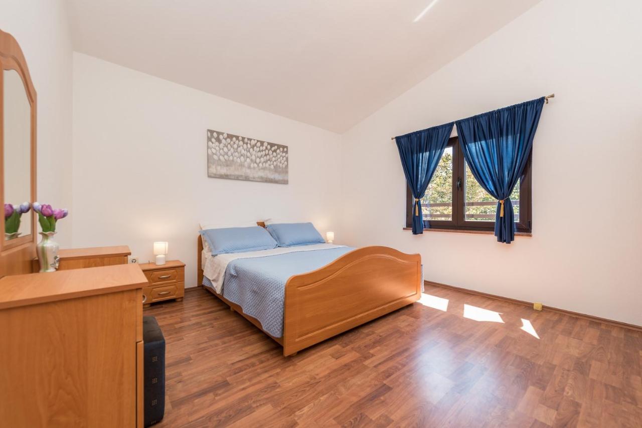 זאטון Apartment Astoria מראה חיצוני תמונה